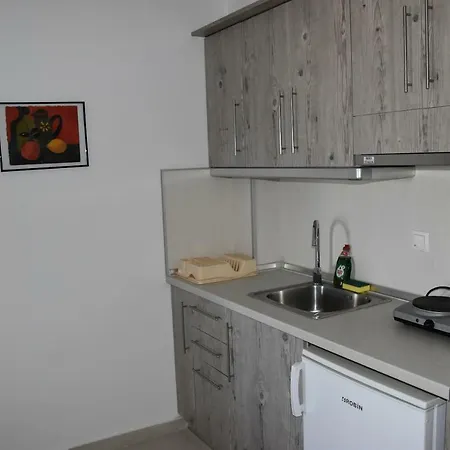 Platania House Apartmán *